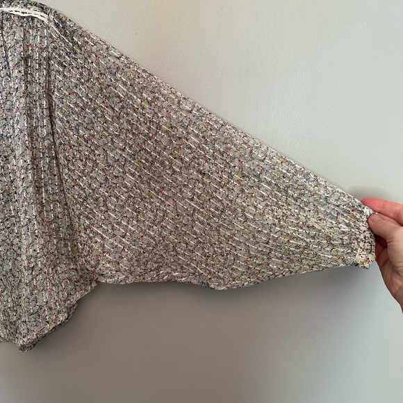 Anthropologie Bishop + Young short wide sleeve boho floral blouse Size XS - Picture 9 of 9